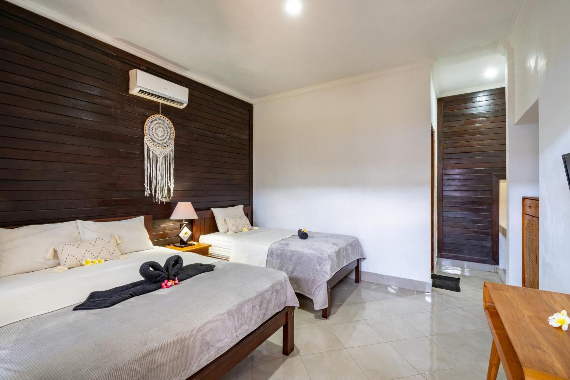 Widia Homestay Nusa Lembongan Экстерьер фото