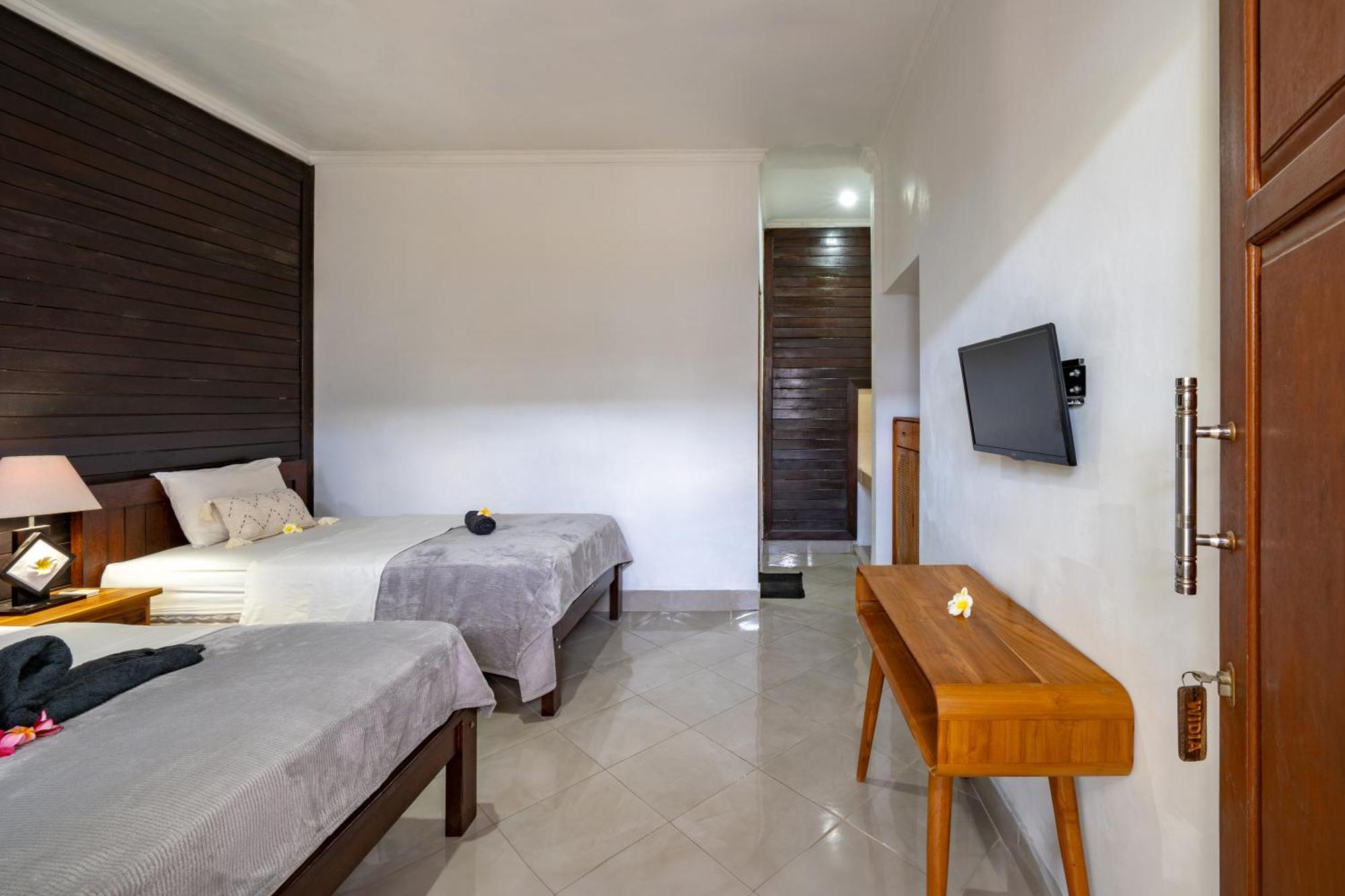 Widia Homestay Nusa Lembongan Экстерьер фото